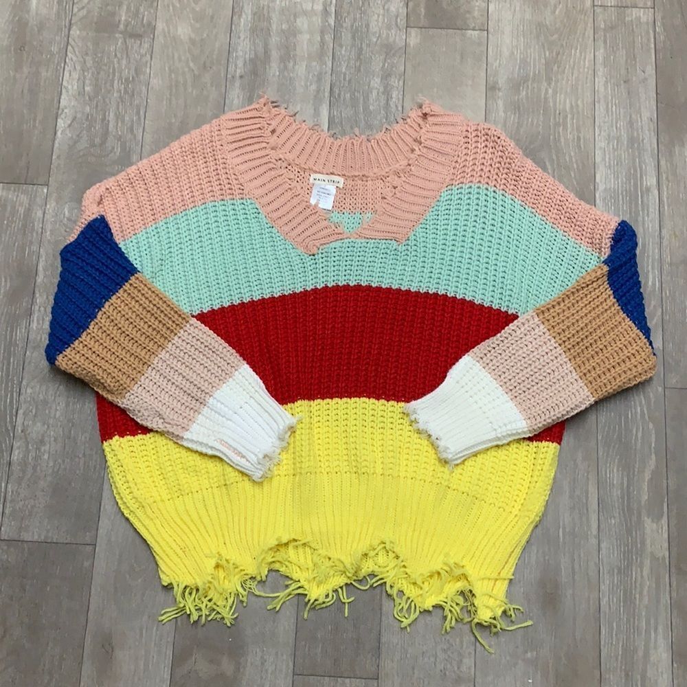 Main Strip Distressed V-Neck Rainbow Sweater‎